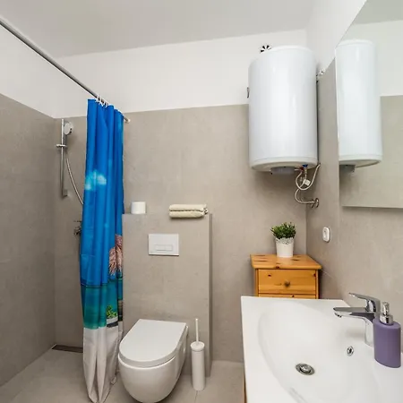 Апартаменты With Parking Space Mandre, Pag - 24492 Колан