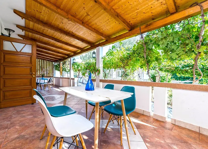Apartment With Parking Space Mandre, Pag - 24492 Kolan